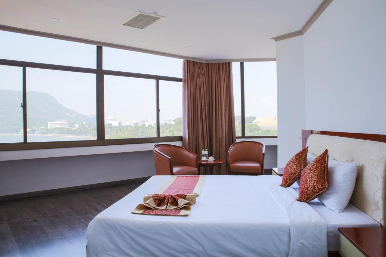 Vung Tau P&T Hotel Buitenkant foto