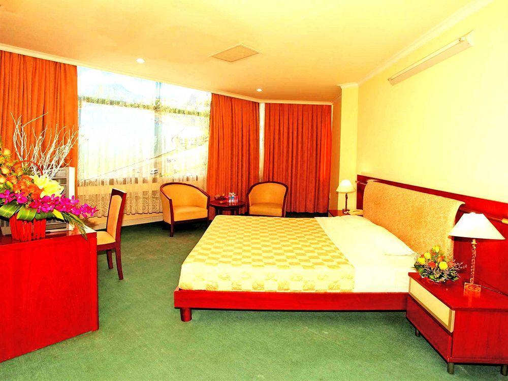 Vung Tau P&T Hotel Buitenkant foto